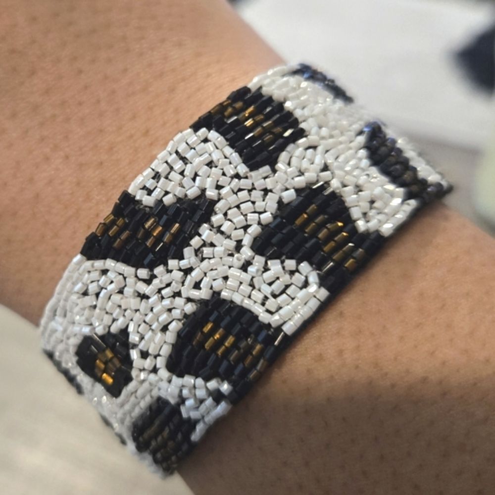 Animal print beaded snap closure bracelet